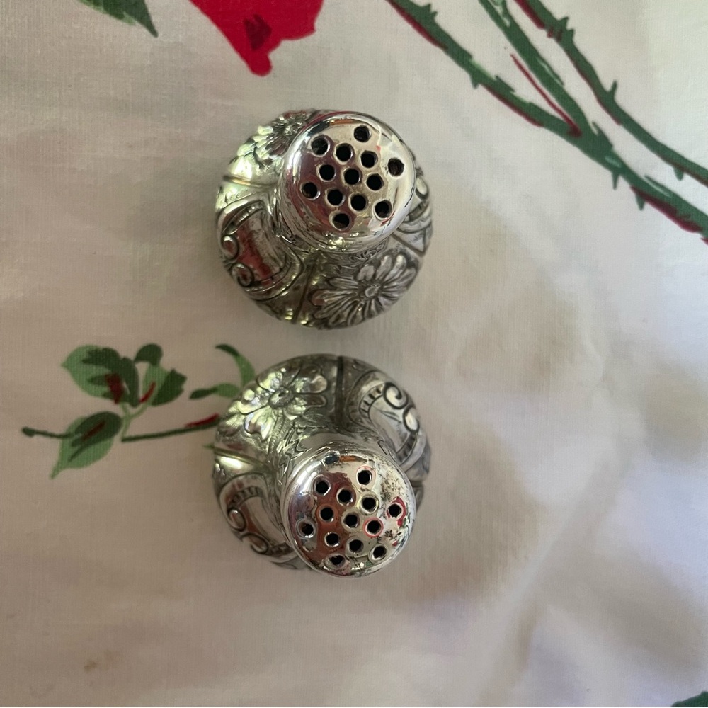 RARE Antique Middletown Plate Co. Salt & Pepper Shakers Quadrupled Plated - Picture 5 of 8